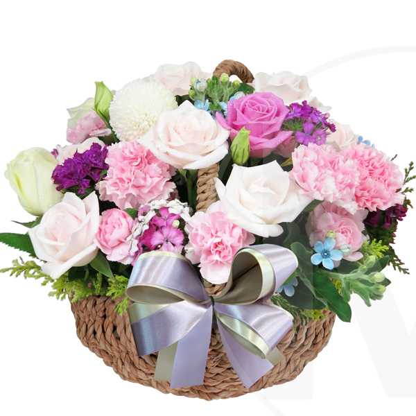 예도화환 자동차 트렁크에 가득 담긴 붉은 장미와 안개꽃 연출 사진